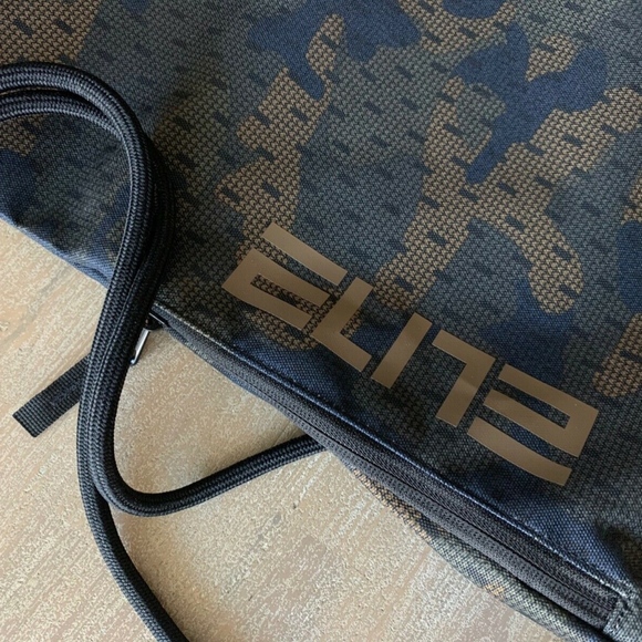 nike hoops elite gymsack